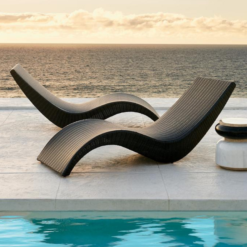 6045 Swimming pool beach balcony lounge chairs